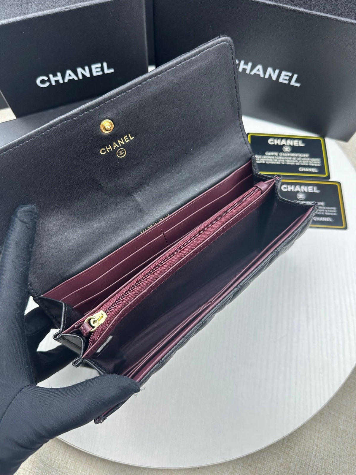 CHA A Timeless Classic Wallet For Women 0425050703