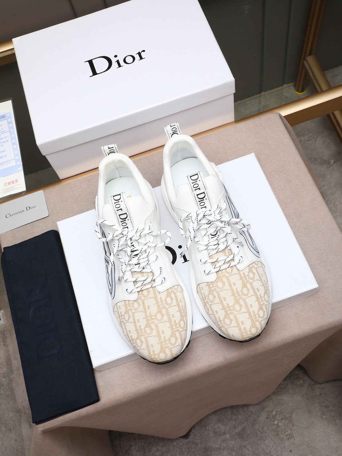 Classic Fashion Sneakers XC0425101302