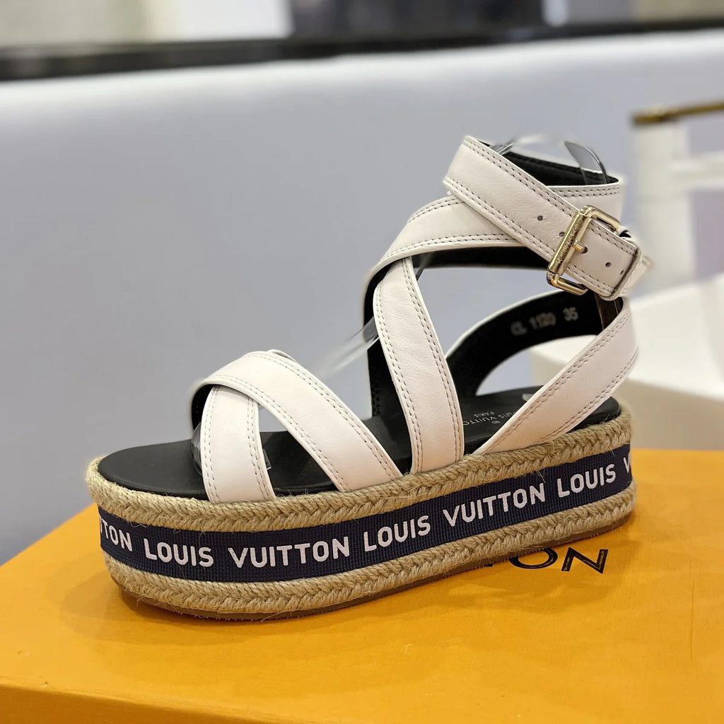 New fashion thick bottom sandals 1025051404
