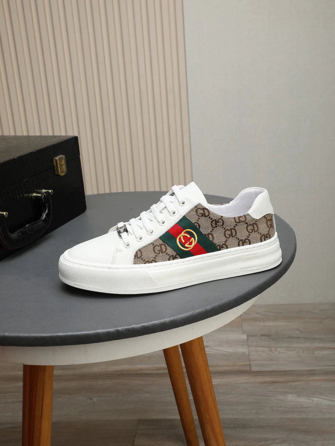 GG Men's Ace Sneaker Brown White Print Fabric 522633