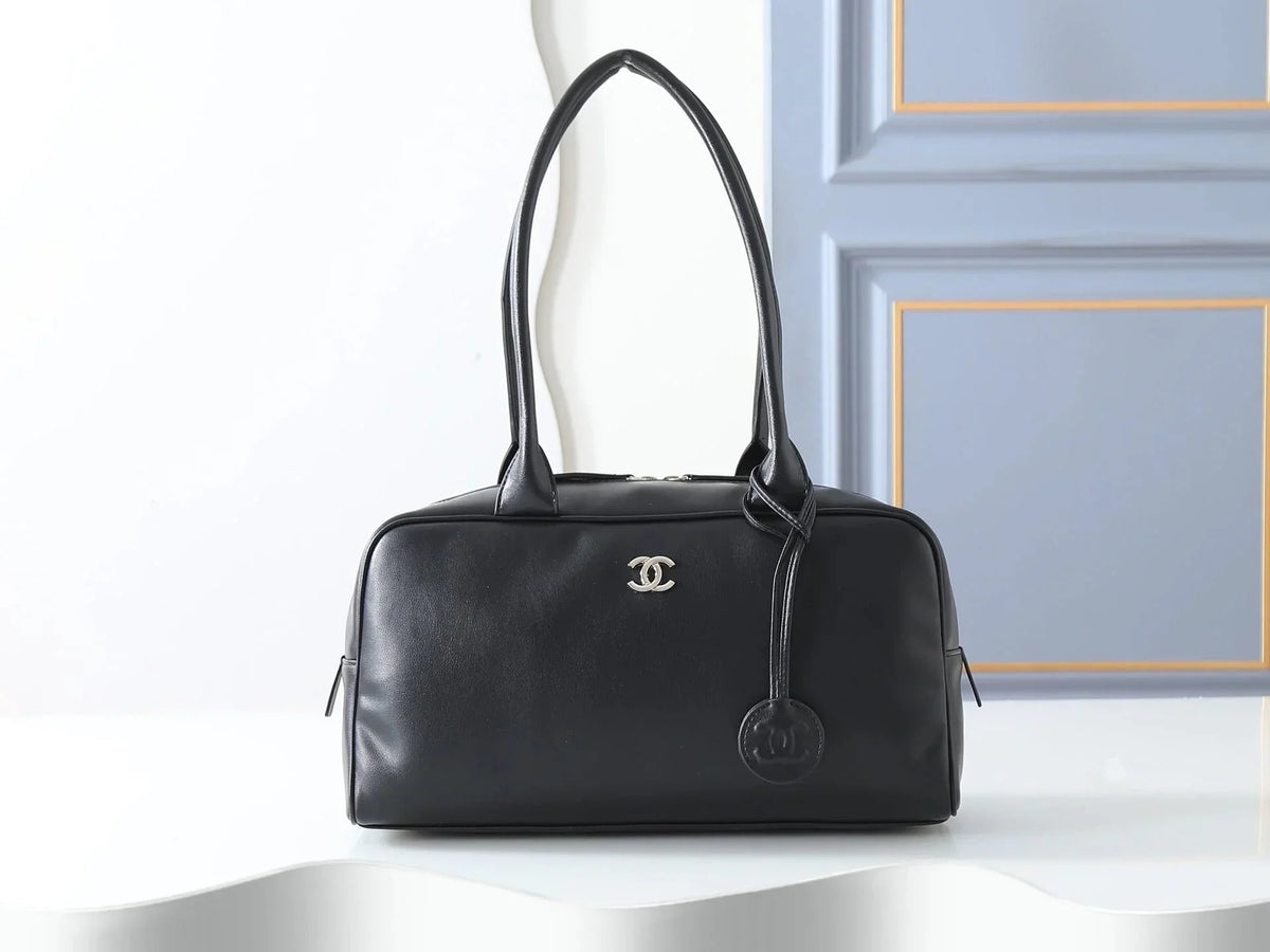 CHA  2026 Large Bowling Bag 35.5cm Suede And Calfskin