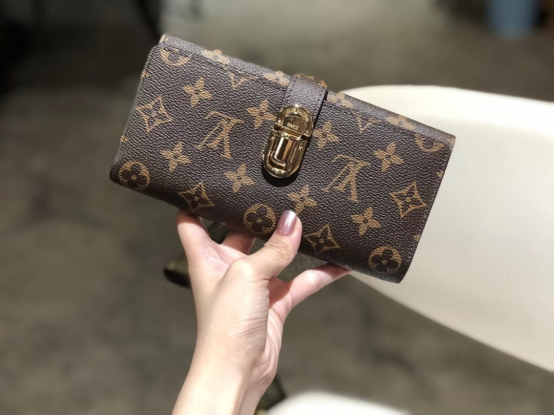 Exquisite L Wallet