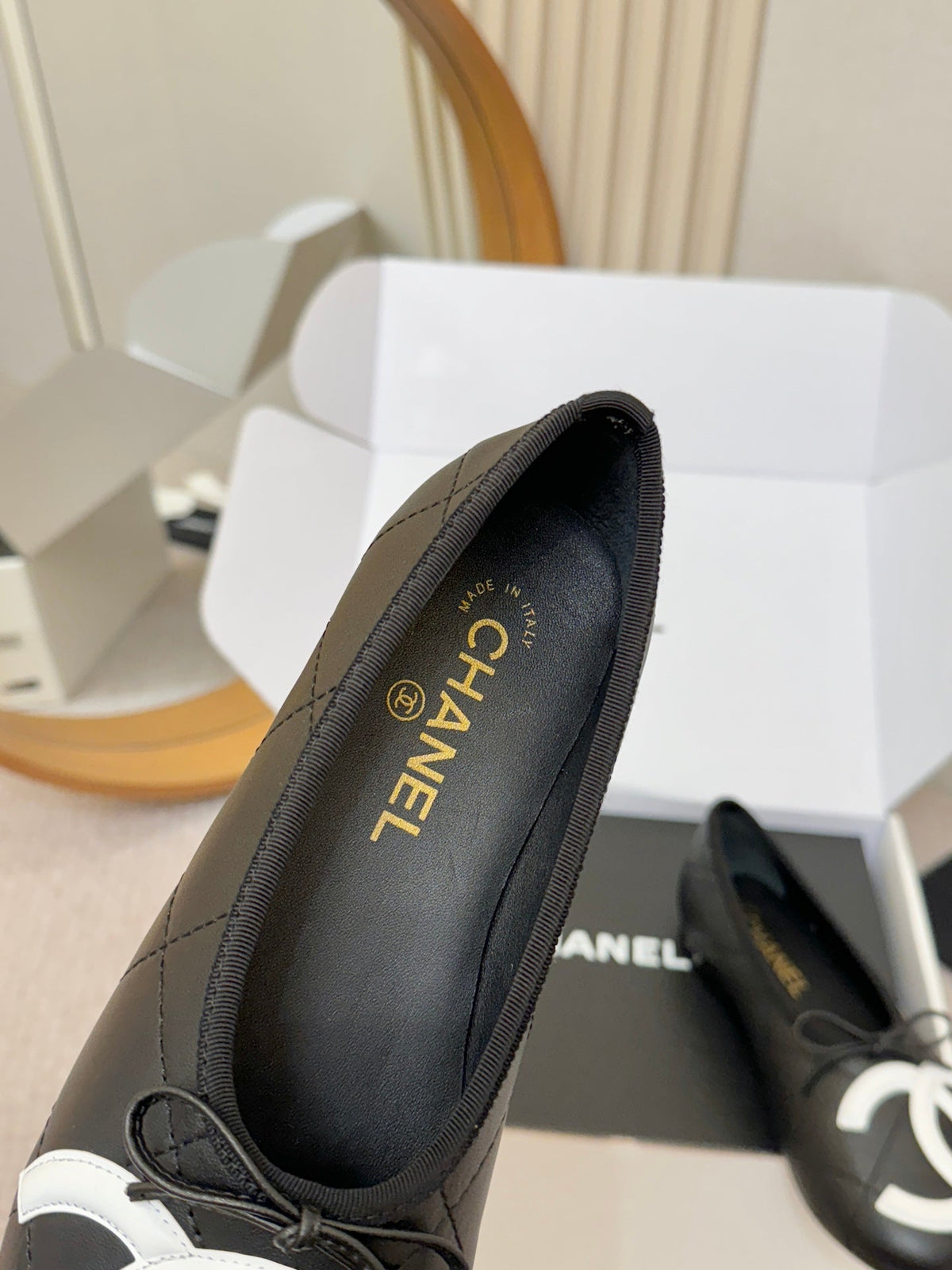 2026 Spring/Summer New Arrival Large Logo Flat Shoes XC0426052205