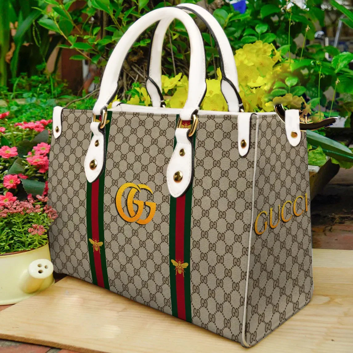 Limited Edition G LEATHER HANDBAG 3D1024102304