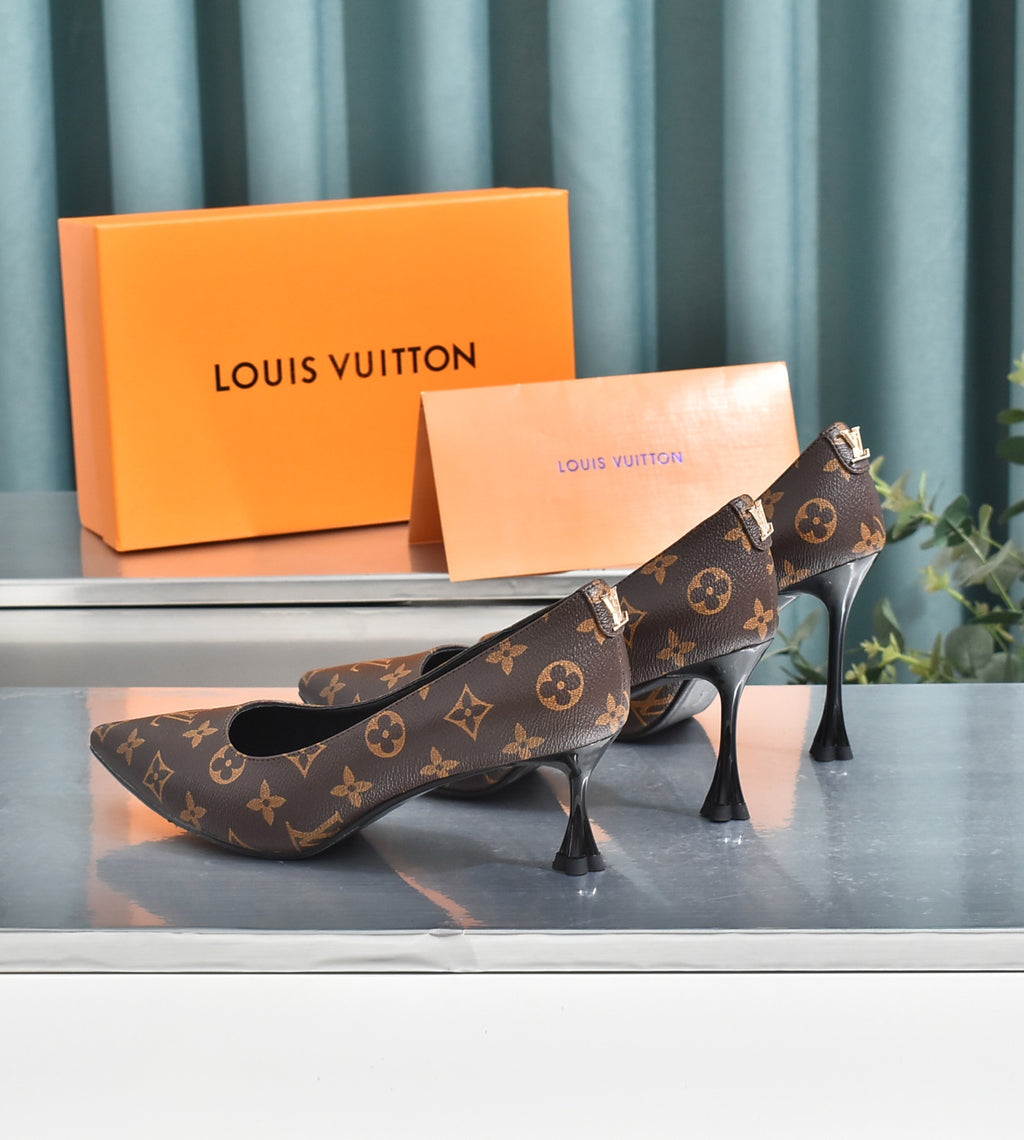 23 New classic women's high heels XC0423072502
