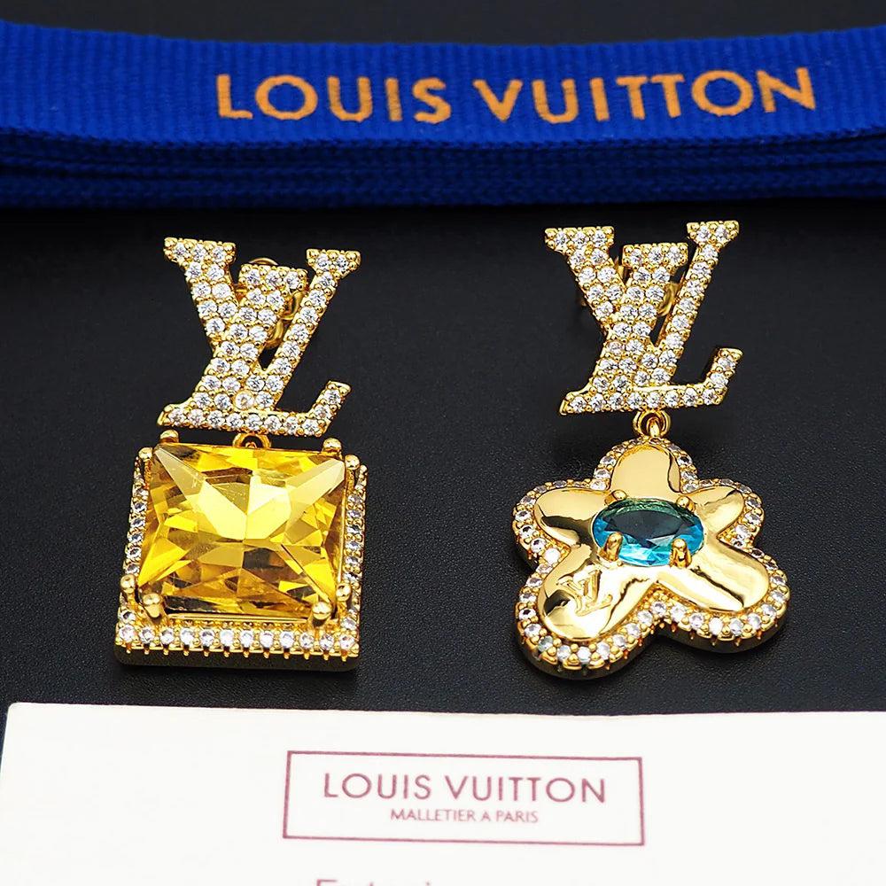 High-class earrings 1425121806
