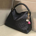 L messenger bag with long shoulder strap 0424031806