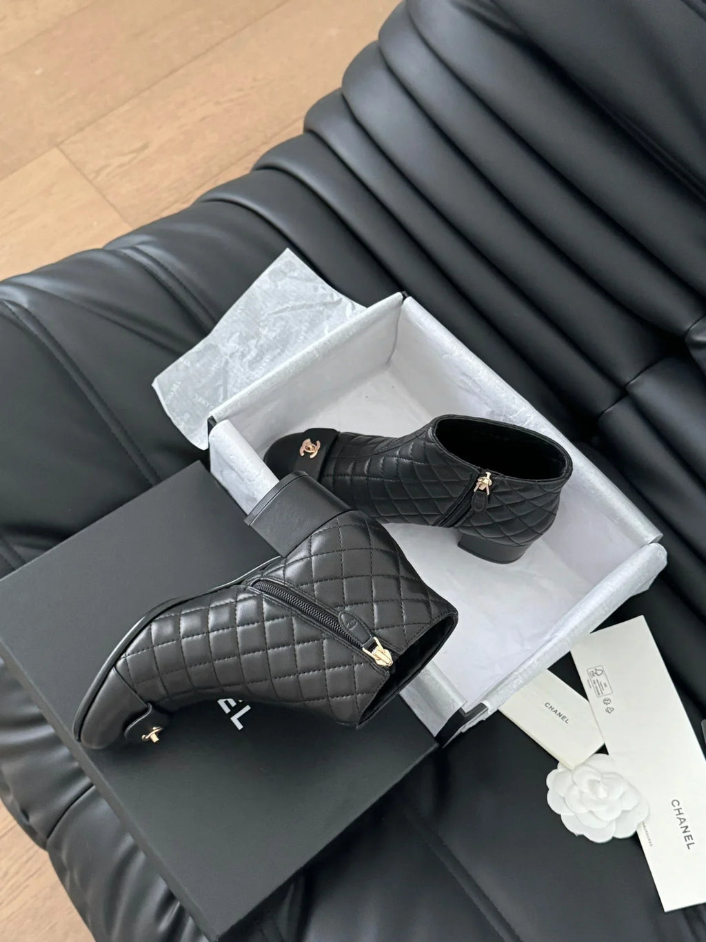 CC SHORT BOOTS 65 MM IN BLACK QUILTED PATTERN LAMBSKIN