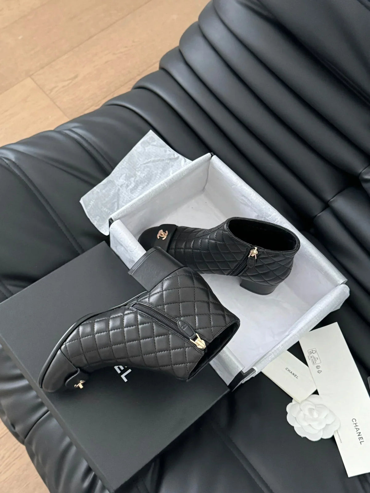 CC SHORT BOOTS 65 MM IN BLACK QUILTED PATTERN LAMBSKIN