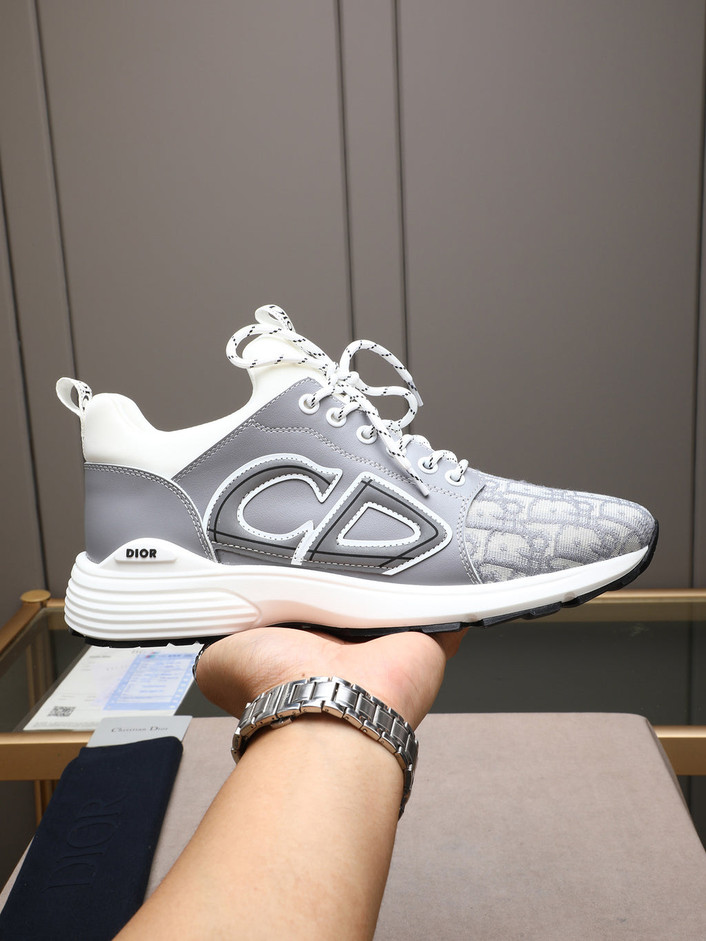 Classic Fashion Sneakers XC0425101302