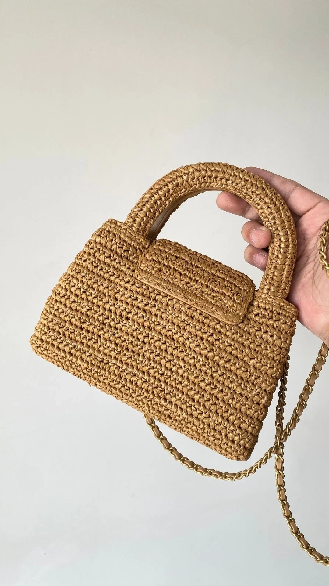 CHA  25 Bag 19cm Dark Beige Raffia
