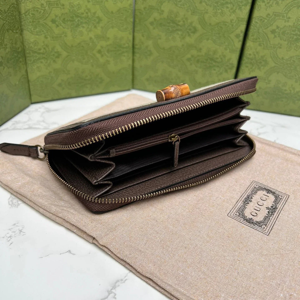 G Full Zip Wallet 1025050718