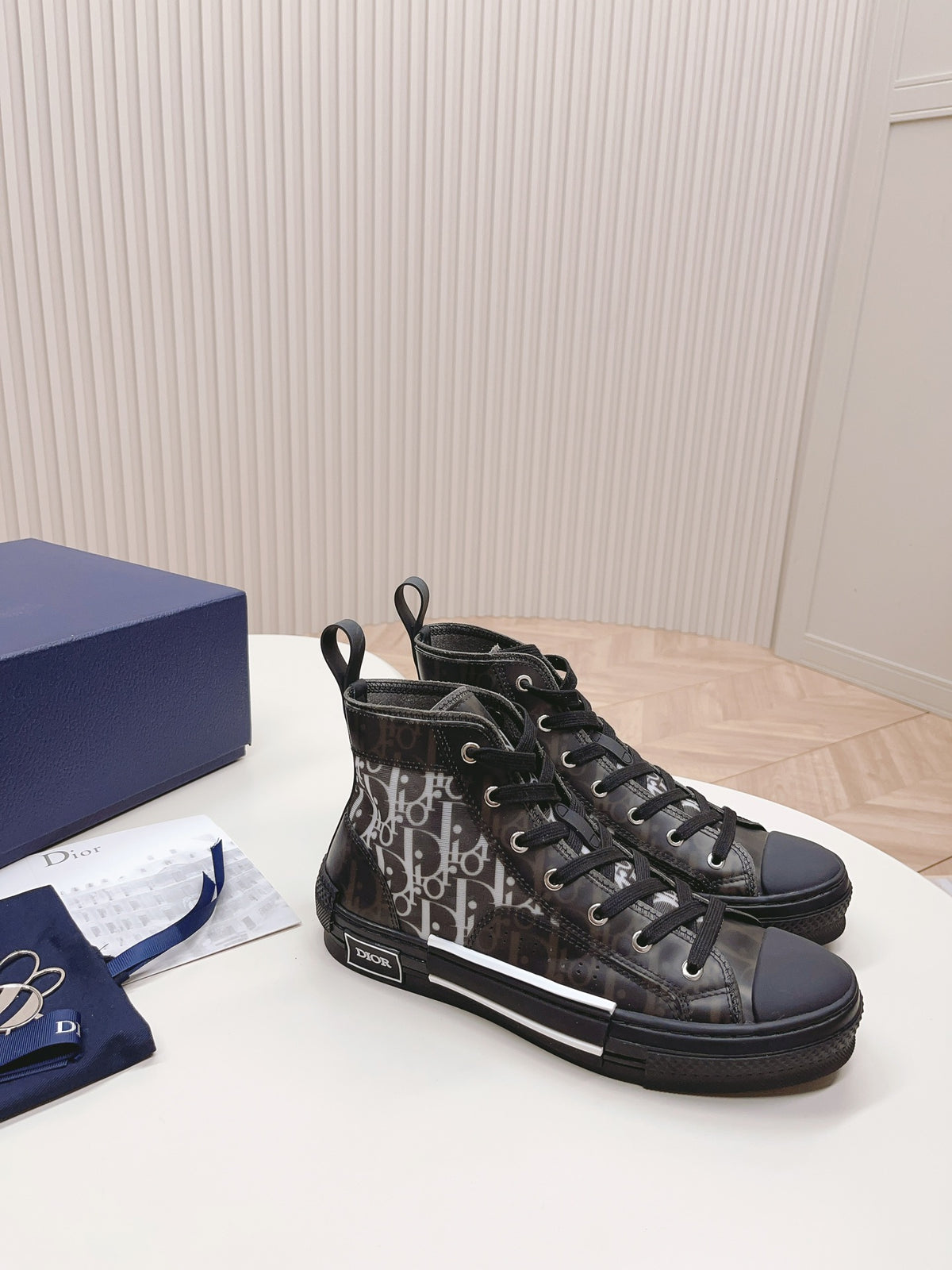 B23 Classic Black Boutique Fashion Skateboard Canvas Sneakers PD0425032515