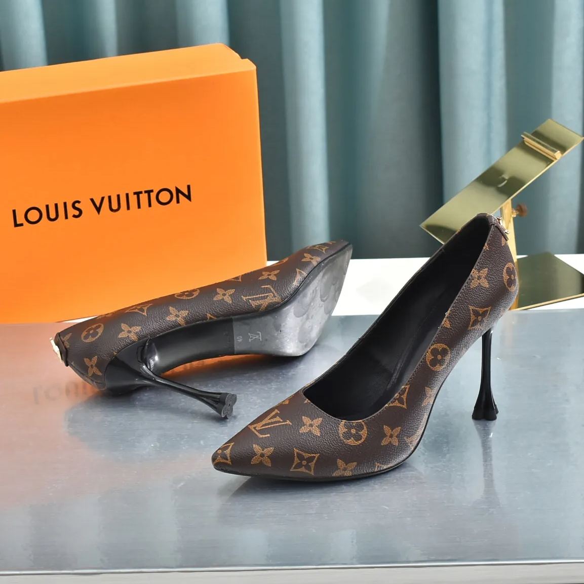 23 New classic women's high heels XC0423072502
