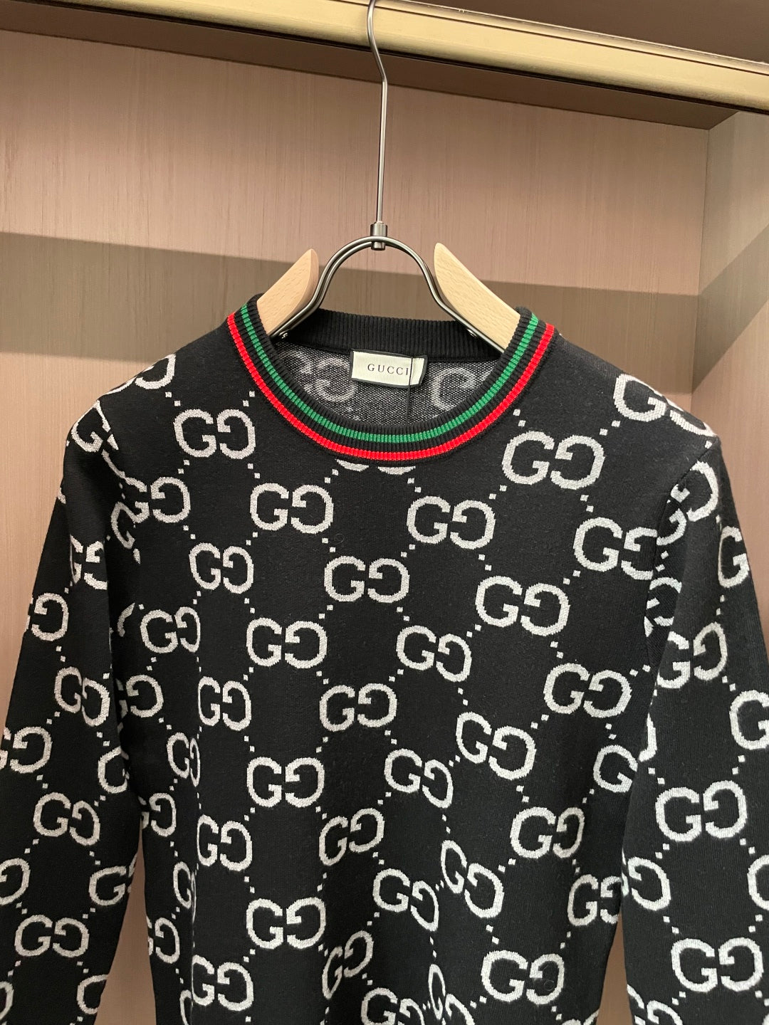 Fashion classic round neck sweater XC0425101402