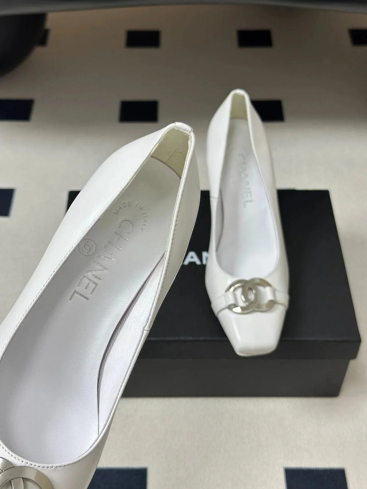 CHA  2026 Chunky High Heels Leather Sheepskin 834665