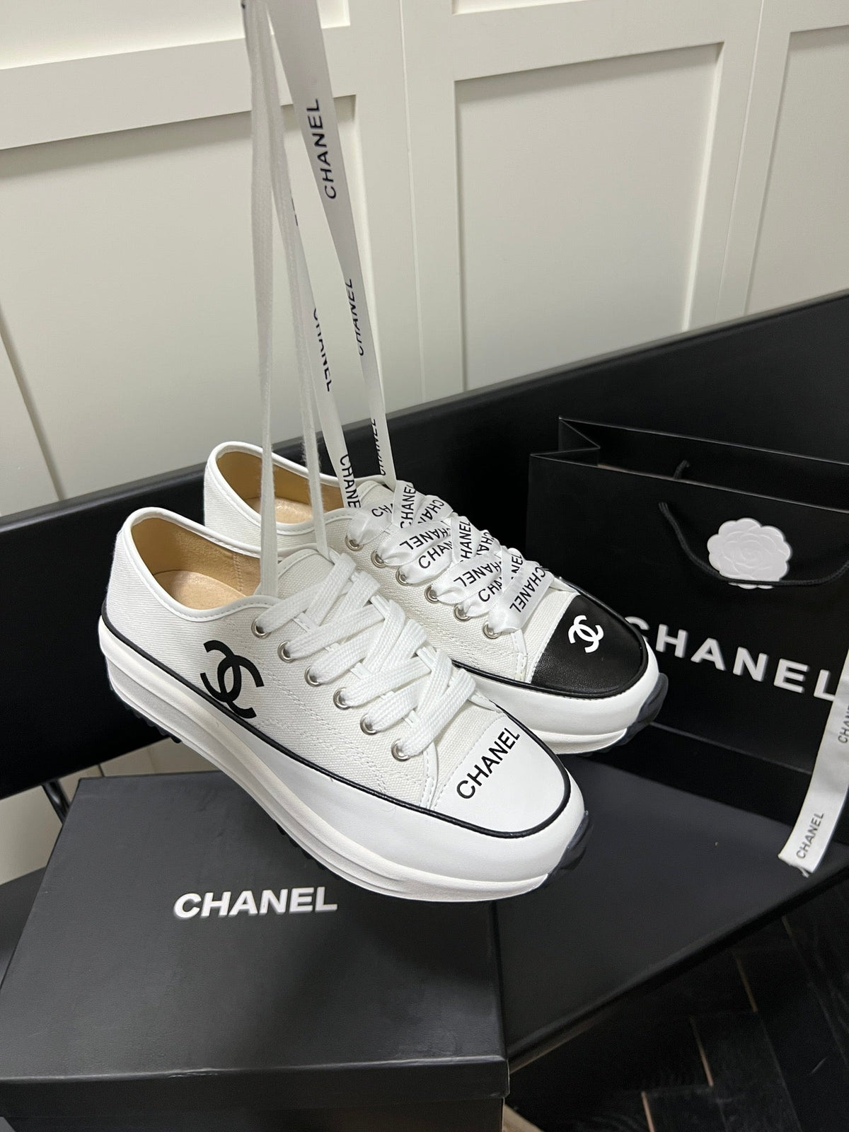 24 New CL Classic Canvas Leather Casual Shoes XC0424040705
