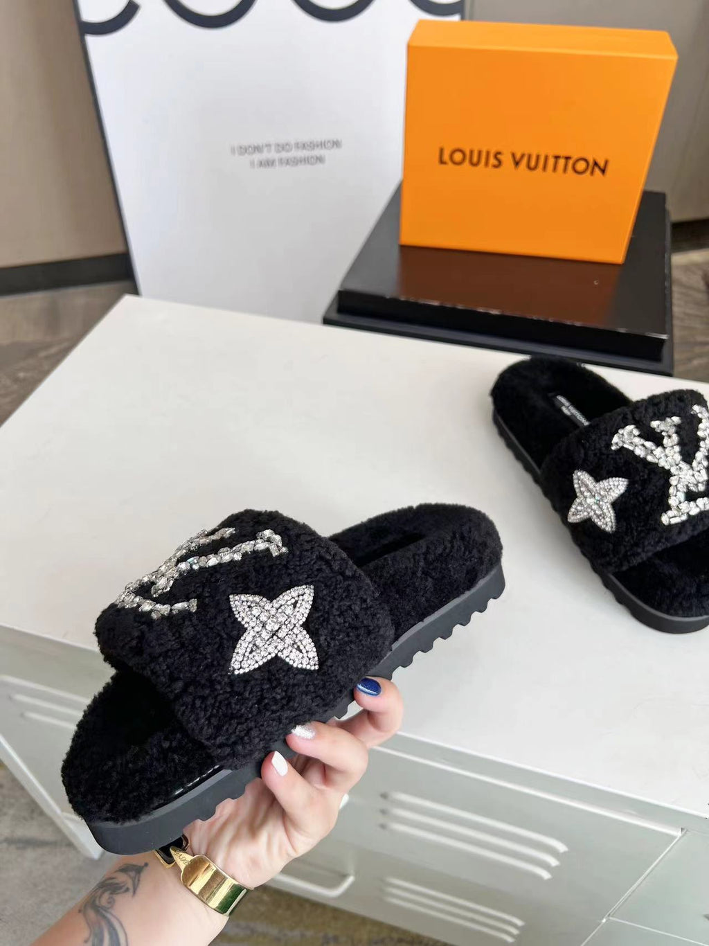 23 The most popular lambswool slippers in autumn and winter XC0423101606