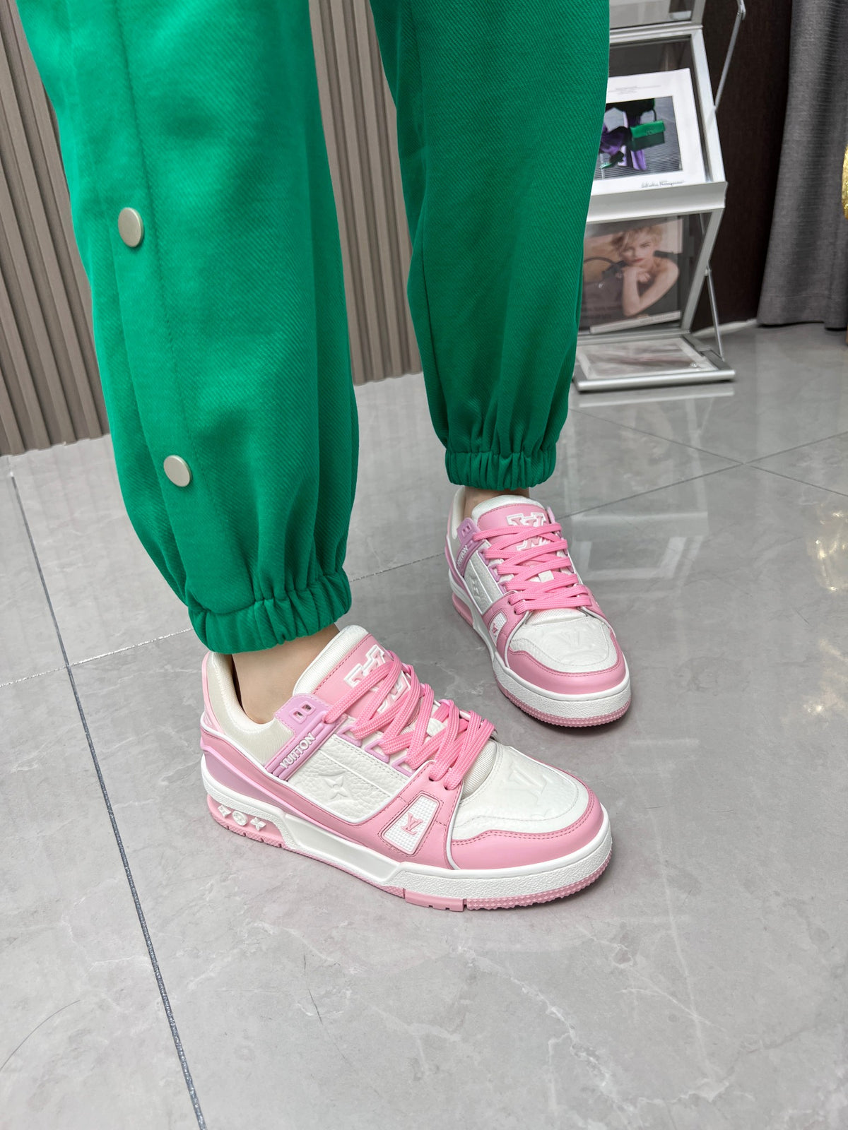 Classic v print women's sneakers XC0424052602