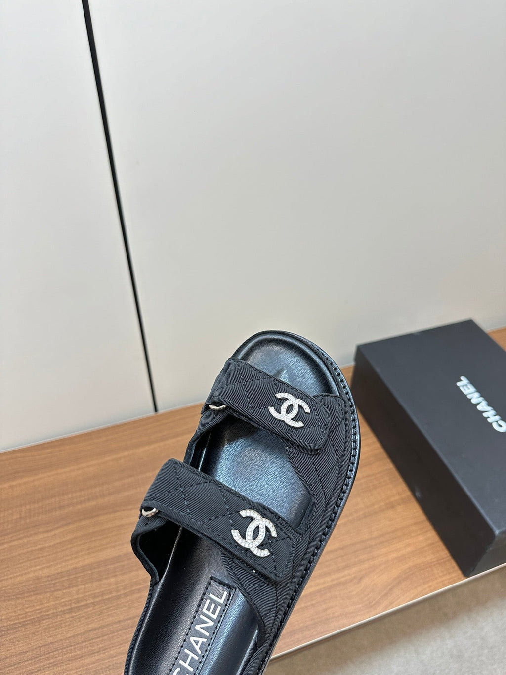 CL 24 New Fashion Beach Sandals XC0424031815