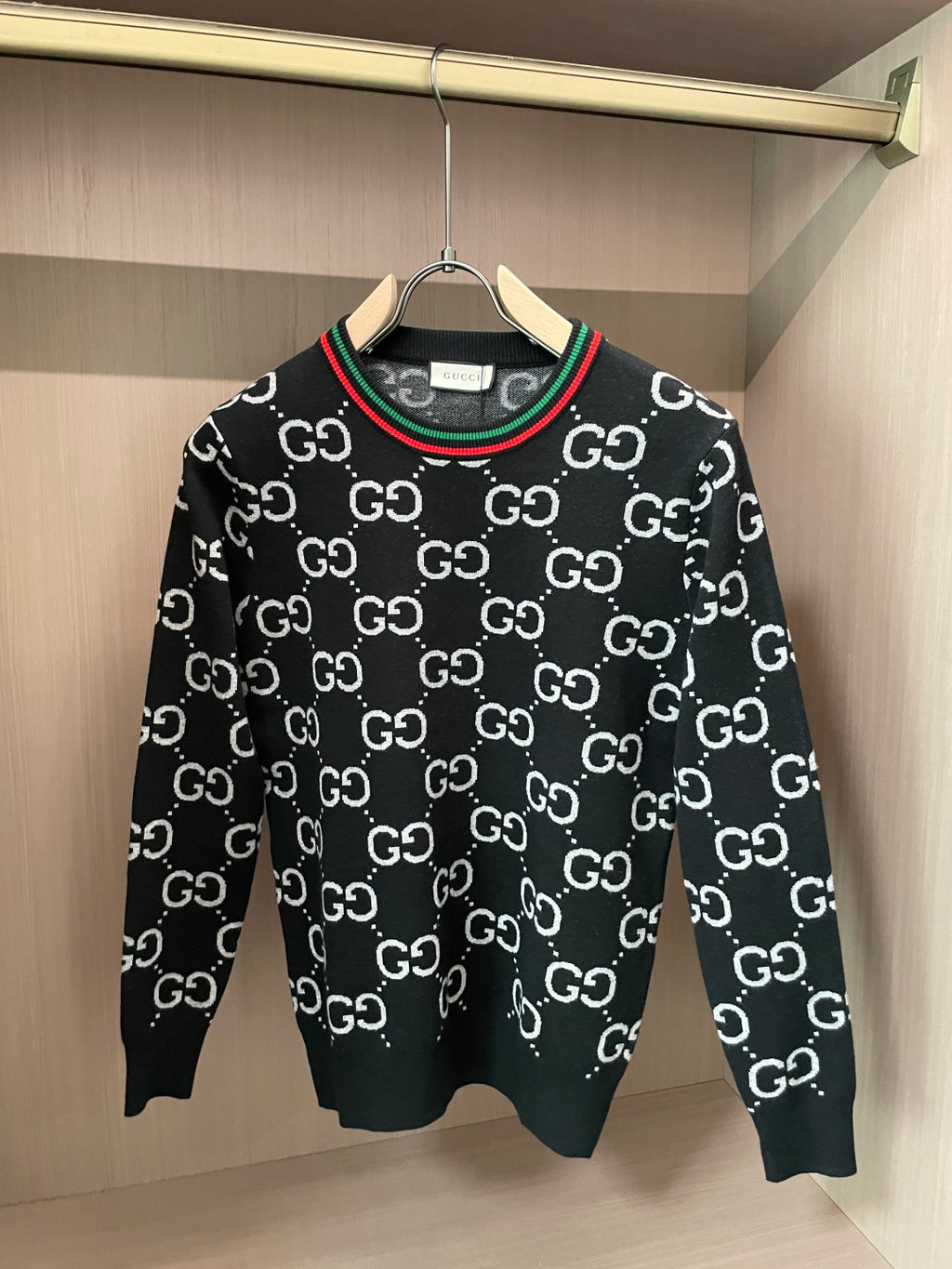 Fashion classic round neck sweater XC0425101402
