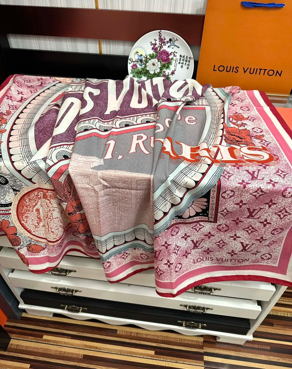 VL Essential new arrival scarf 0424121007