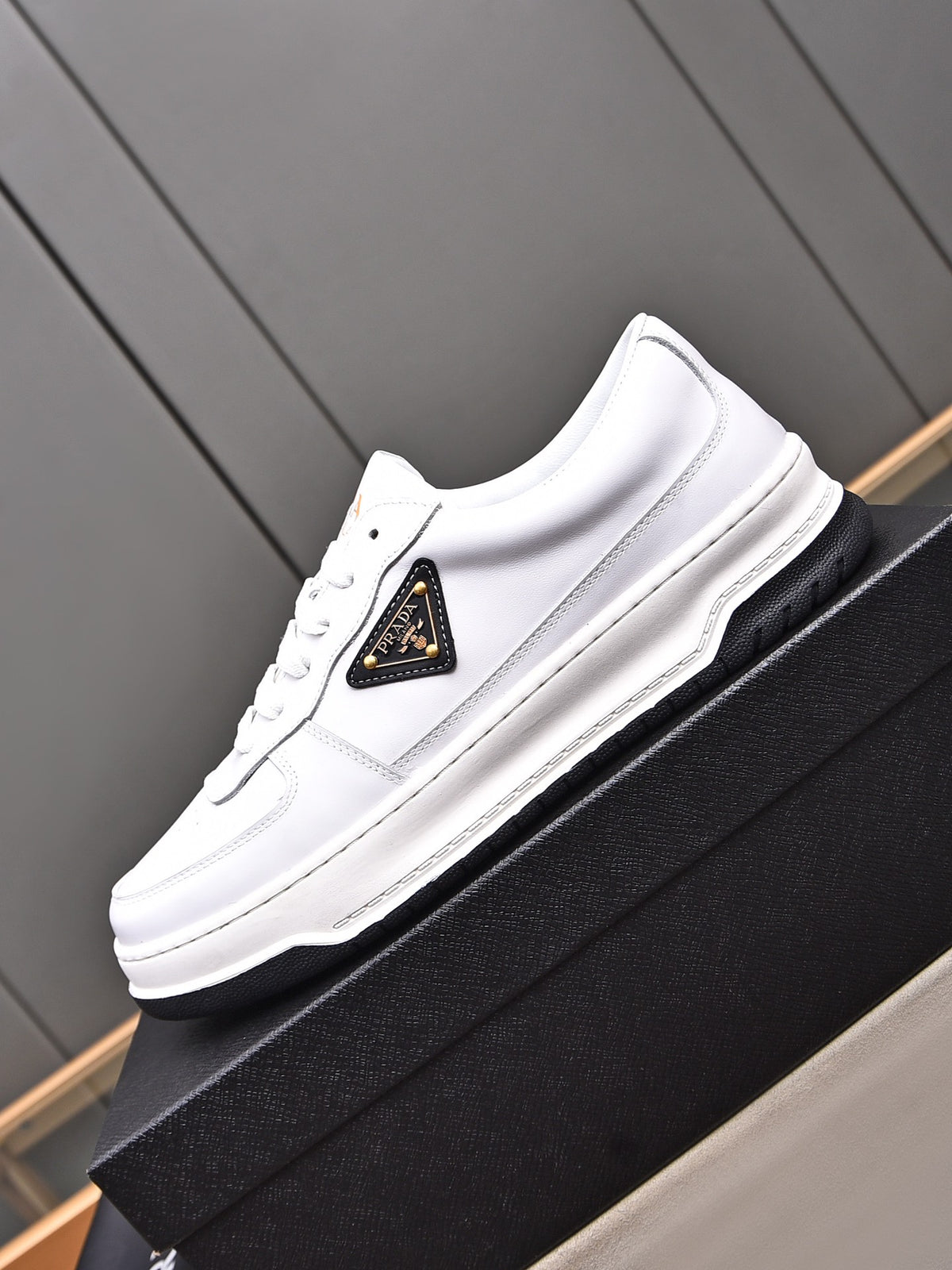 New Luxury PRD Casual Sneakers XC0424111807