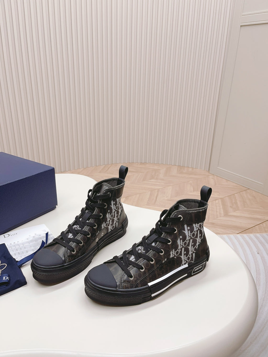 B23 Classic Black Boutique Fashion Skateboard Canvas Sneakers PD0425032515