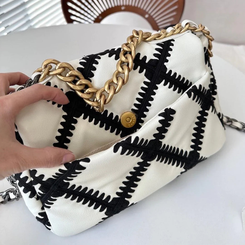 New fashionable versatile crossbody bag 1024012311