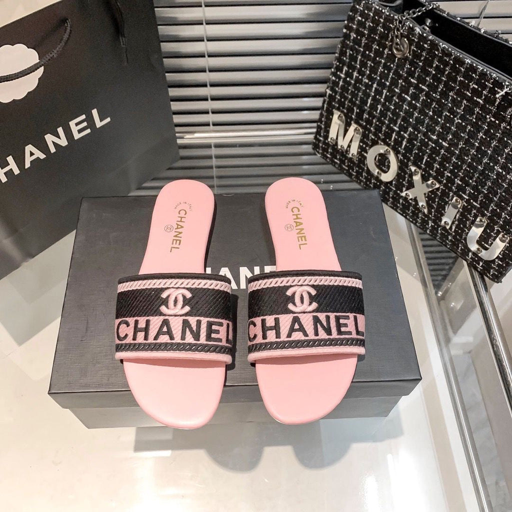 Fashionable Embroidered Slippers PD04062602