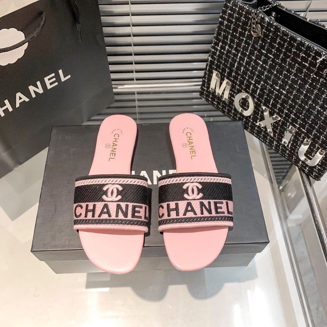 Fashionable Embroidered Slippers PD04062602
