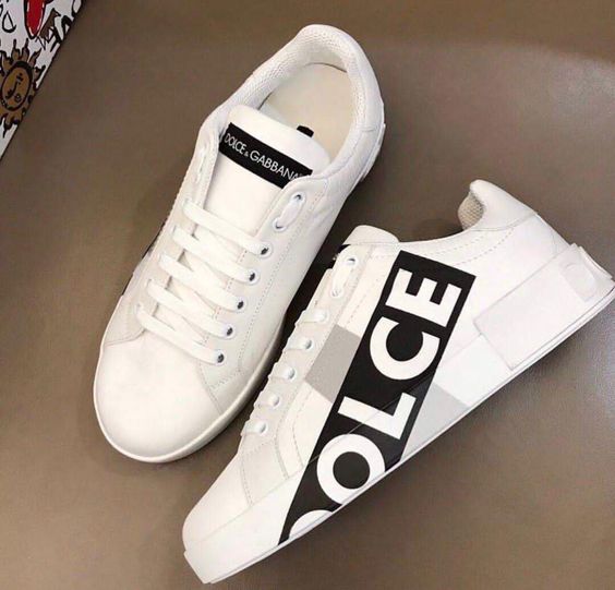 New Casual Sports Shoes