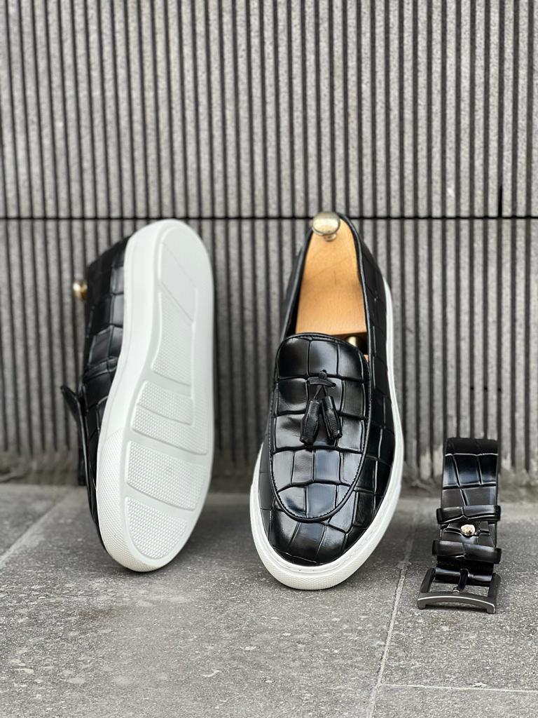 Laughlin Black Crocodile Pattern Slip Ons