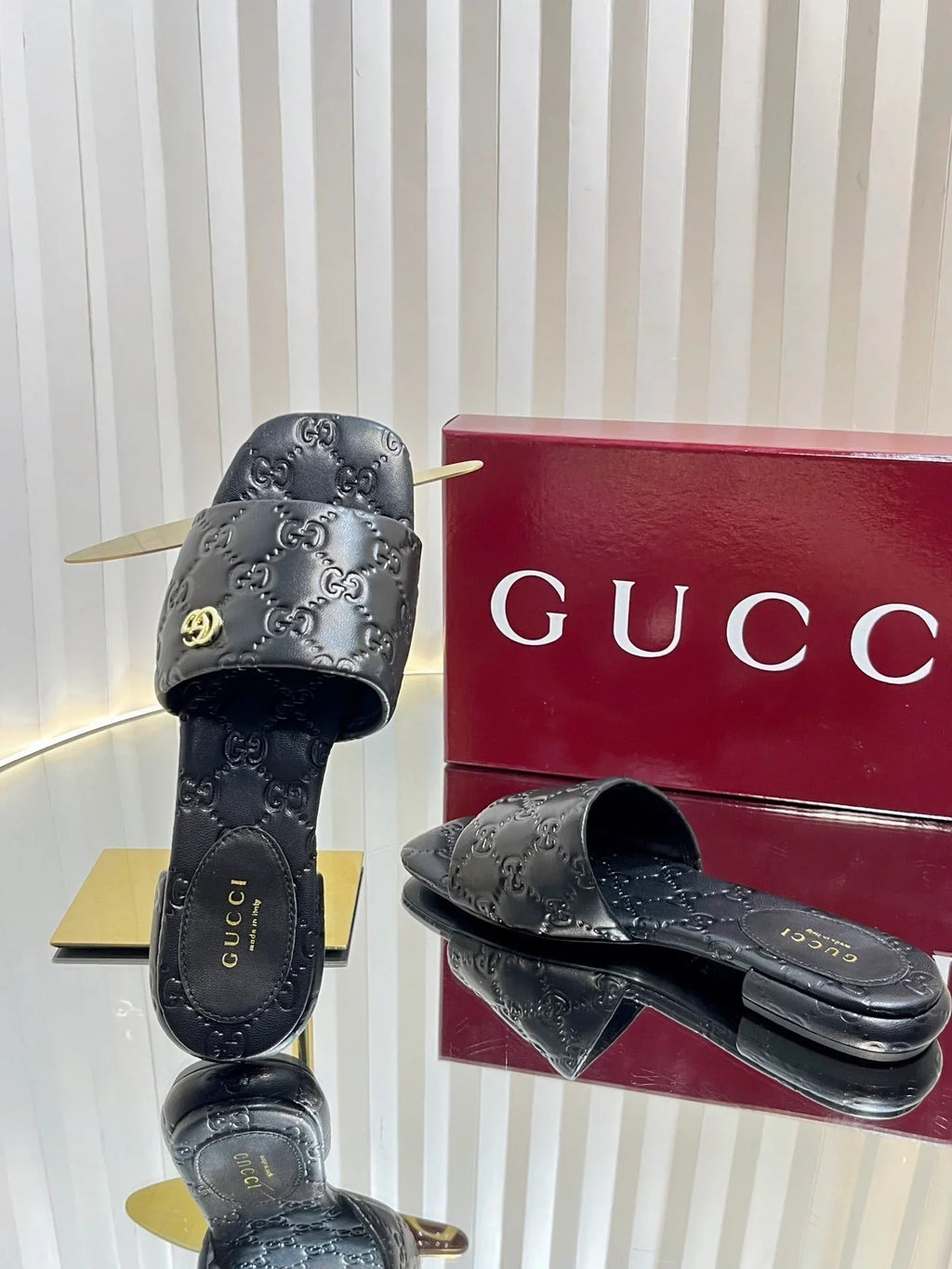 GC Double G Slide Sandals Embossed Leather 294636