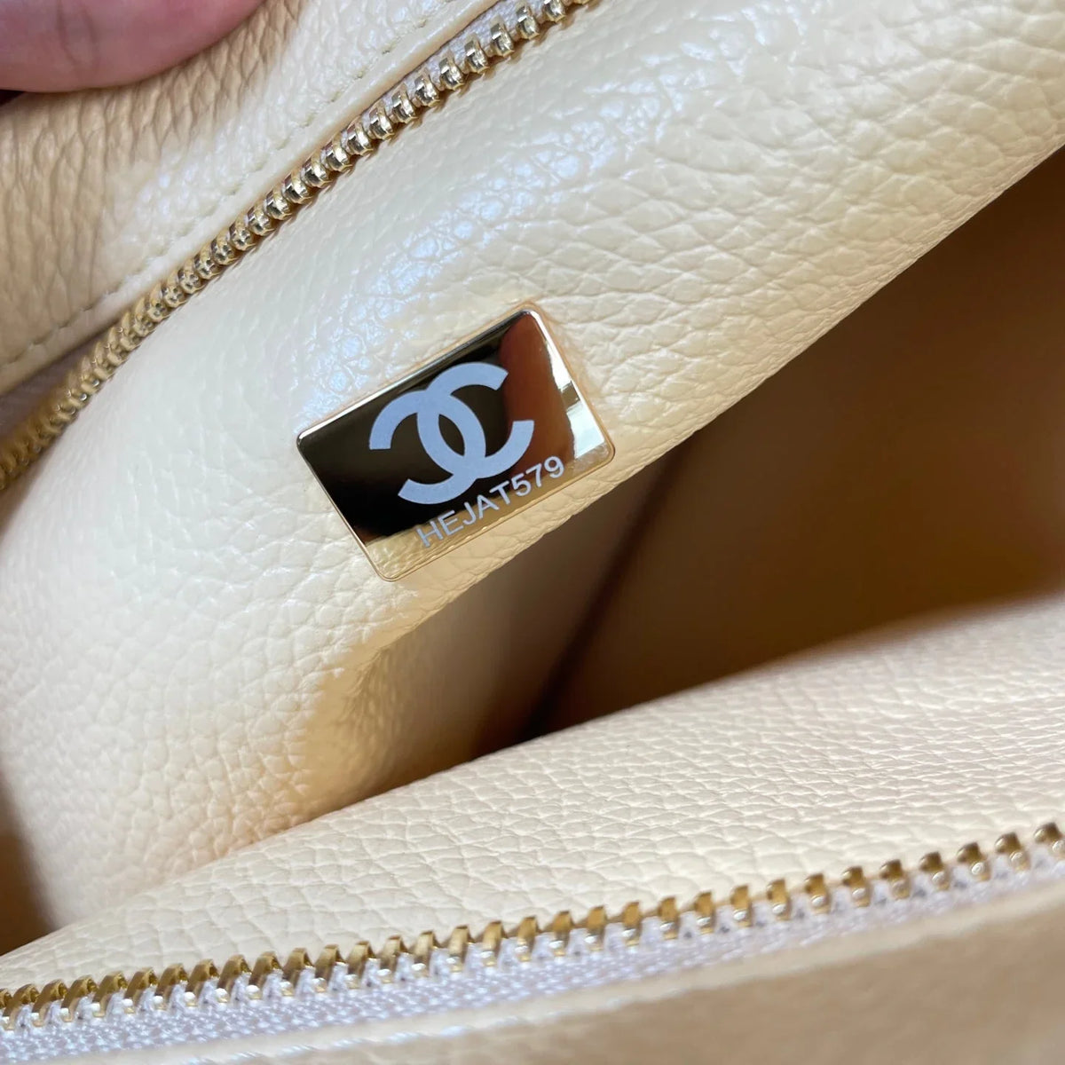 CC 26s Large Tote Bag Beige Grained Calfskin