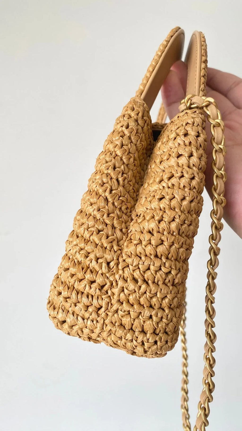 CHA  25 Bag 19cm Dark Beige Raffia