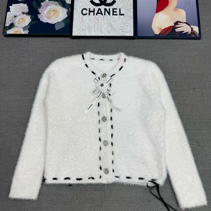 ew Fashion Women's CC Fuzzy Knit Cardigan DM1326092023